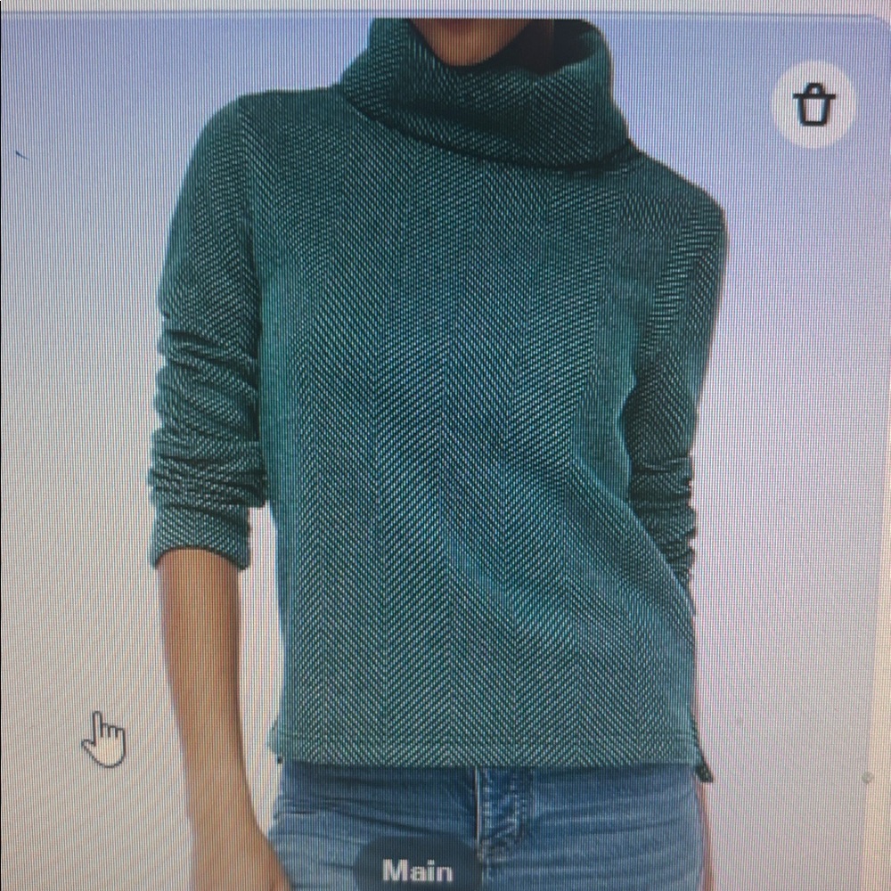 J. Crew women’s funnel neck sweatshirt size XL long sleeve green.